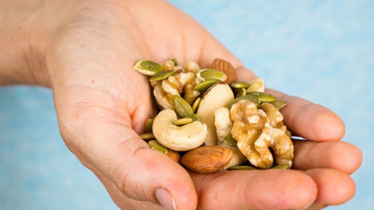 The Benefits of Snacking on Nuts and Seeds